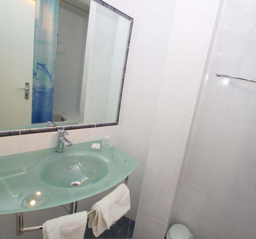 אגנו Hotel Champ Alsace חדר תמונה