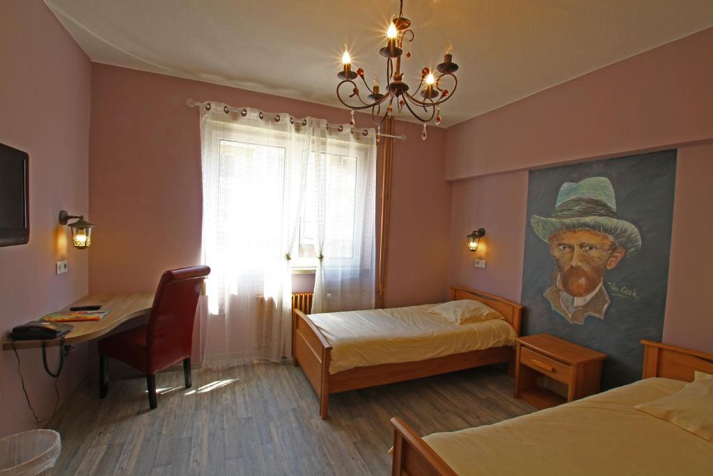 אגנו Hotel Champ Alsace חדר תמונה