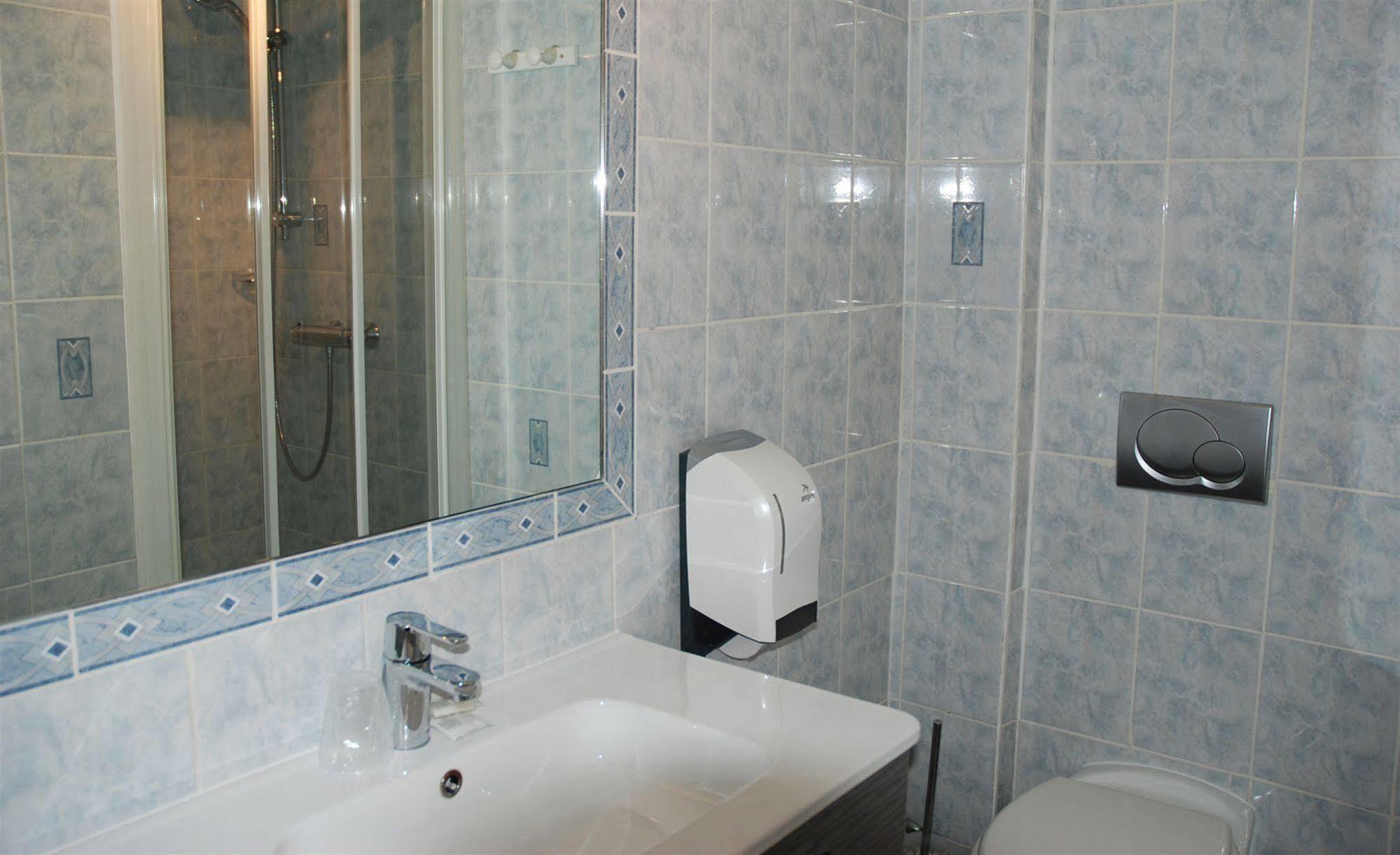 אגנו Hotel Champ Alsace מראה חיצוני תמונה